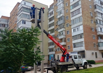 В новом городе построили около километра новых электросетей 