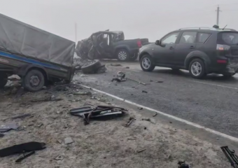 Две аварии произошли в одном месте за 10 минут: подробности смертельного ДТП на трассе «Элиста - Зимовники»