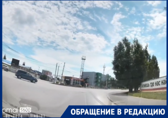 «Чуть в бок мне не врезался»: на Портовой и 2-й Бетонной водитель едва не устроил ДТП