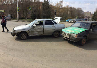 Ямы, алкоголь и халатность водителей привели к череде серьезных ДТП в Волгодонске 