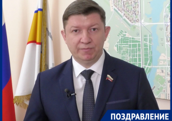 «Победа будет за нами»: Сергей Ладанов поздравил волгодонцев с Днем защитника Отечества