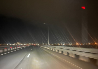 Почему третий мост ночью погружается во тьму