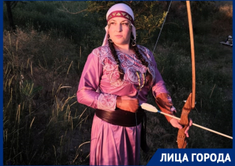 От официанта до реконструктора: Марина Мокану из Волгодонска не прочь «помахать мечом» в бою с мужчинами