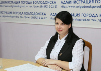 Волгодончанку наградили за поиск новых родителей для детей-сирот