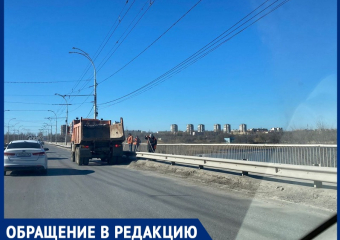 «Не бойтесь действовать»: волгодонец добился очистки дорожки вдоль путепровода от грязи