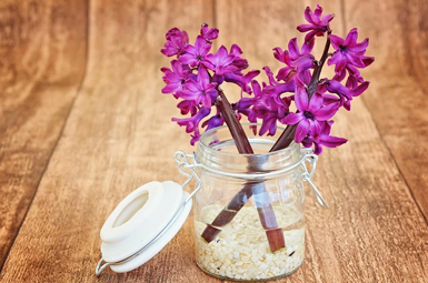 Вазы декоративные