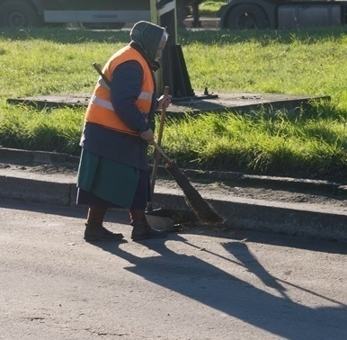 Обочины дорог в Волгодонске очистят от мусора и грязи до 1 мая