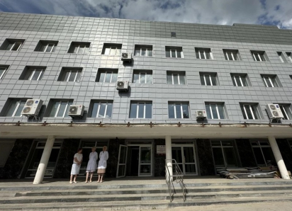 Поликлиника на Энтузиастов спасена: последние два контракта на завершение капремонта разыграны