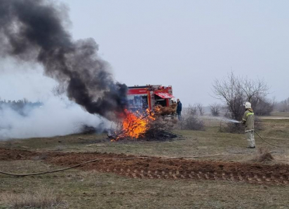 Огонь по расписанию: лесные пожарные Волгодонска устроили масштабные учения в двух районах