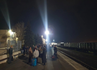 Встретить Новый год в чужом городе:  на 11 часов отложили отправление поезда из Кисловодска через Волгодонск 