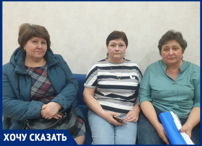 «Мама, где найти молока?»: сотни овец «съели» коров в битве за пастбище и завалили навозом улицы Зимовников