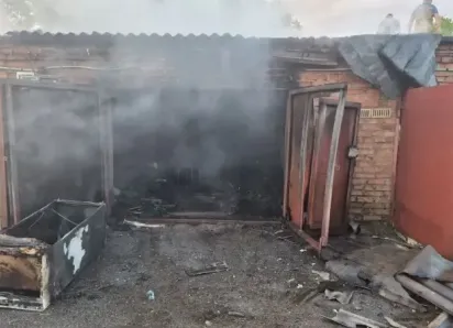 Чуть не погиб человек: взорвавшийся баллон разнес гараж изнутри ночью в Волгодонске 