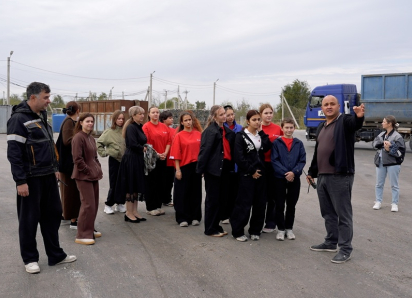 Учить бережному обращению с отходами с детства: ЭкоЦентр запустил программу экскурсий на МЭОК для школьников