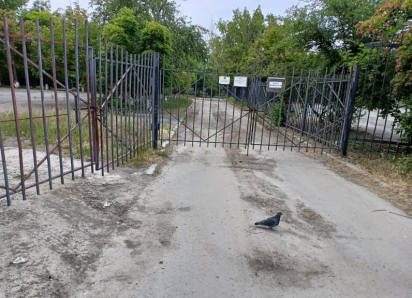 Правомерно ли педколледж в Волгодонске запретил жителям проход через его территорию?