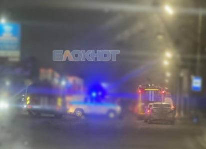 Украинцы атаковали судно в порту Ростова, погибли матросы, в Батайске горят дома, есть раненые и погибший: итоги налета БПЛА на Дон