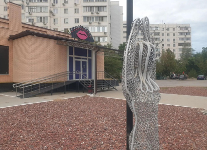 На бумаге - хозмаг, а на деле - клуб: в архитектуре Волгодонска обсудили «Раздевалку» на Курчатова