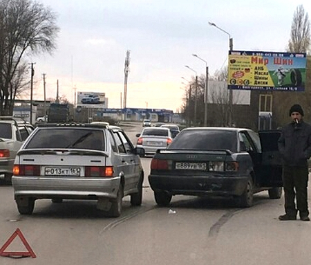 В Волгодонске произошло ДТП с участием ВАЗ-2114 и «Ауди»