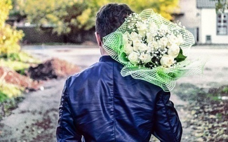 Волгодонец украл два букета цветов, чтобы поздравить знакомых женщин с 8 Марта