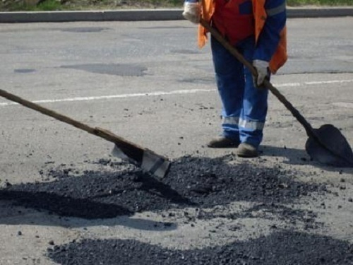 Контракт на ремонт дорог в Волгодонске вновь выиграла ростовская фирма, которая ремонтировала улицу Карла Маркса и переулок Первомайский