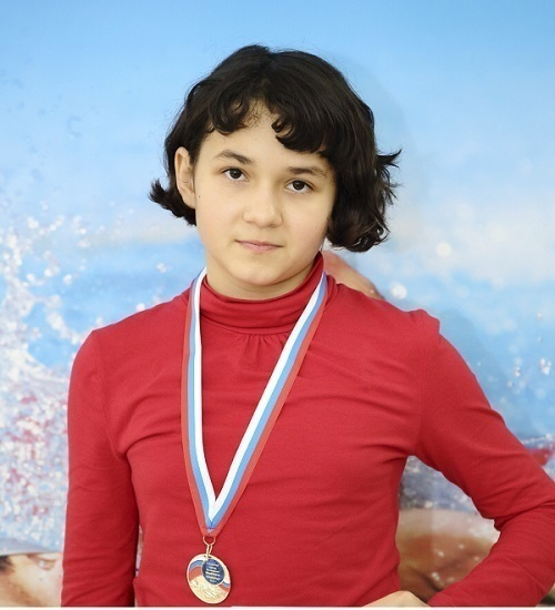 Волгодончанка Вероника Кучеренко победила на всероссийском турнире по плаванию «Mad Wave Challenge 2015»