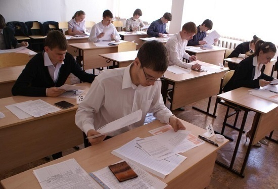 Волгодонские школьники начали сдавать ЕГЭ