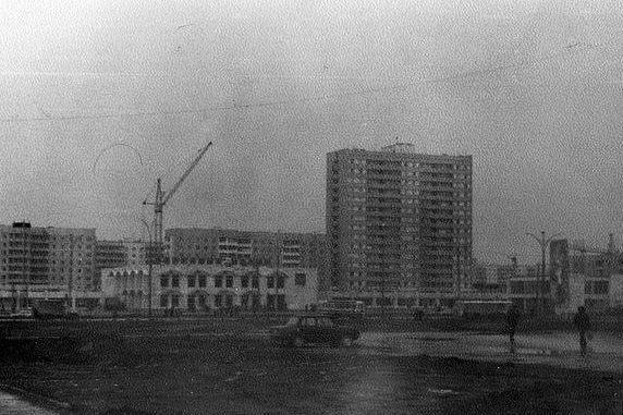 Волгодонск прежде и теперь: окрестности Торгового центра