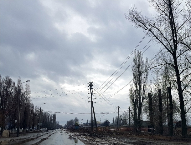 В Волгодонске объявлено экстренное предупреждение МЧС из-за ураганного ветра