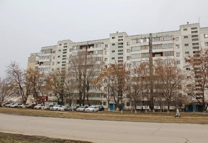 В Волгодонске начался ремонт «пьяной» девятиэтажки на улице Дружбы
