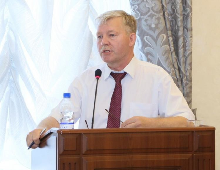 Вечный зам и опытный экономист: Сергей Макаров может занять должность главы администрации