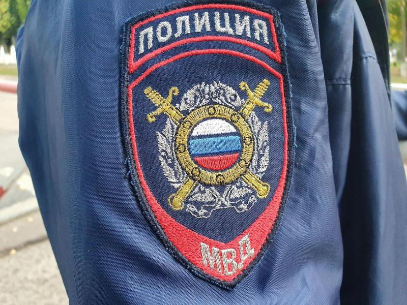 Год условно за удар в пах полицейскому и оторванный погон получил житель Волгодонска
