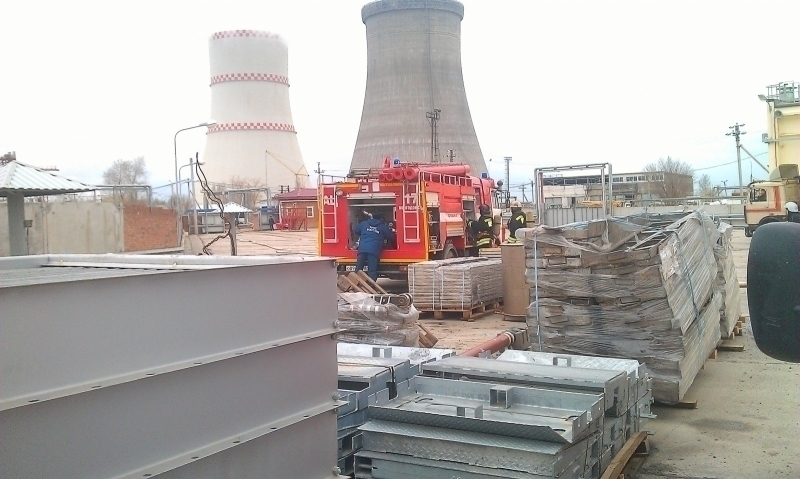 Пожарные тренировались тушить огонь на Ростовской АЭС в Волгодонске