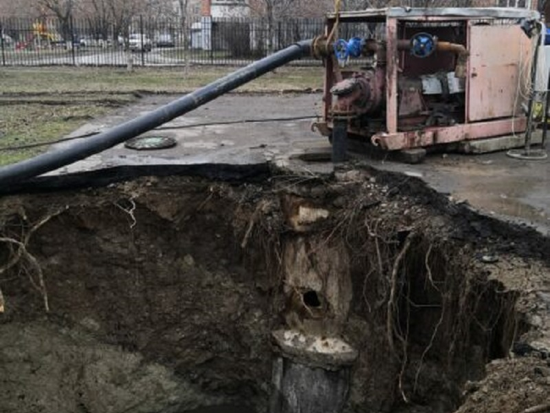 Ростов выделит финансовую помощь Волгодонску для ремонта канализационного коллектора