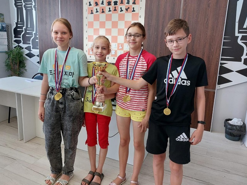 Новое поколение шахматистов появилось в Волгодонске