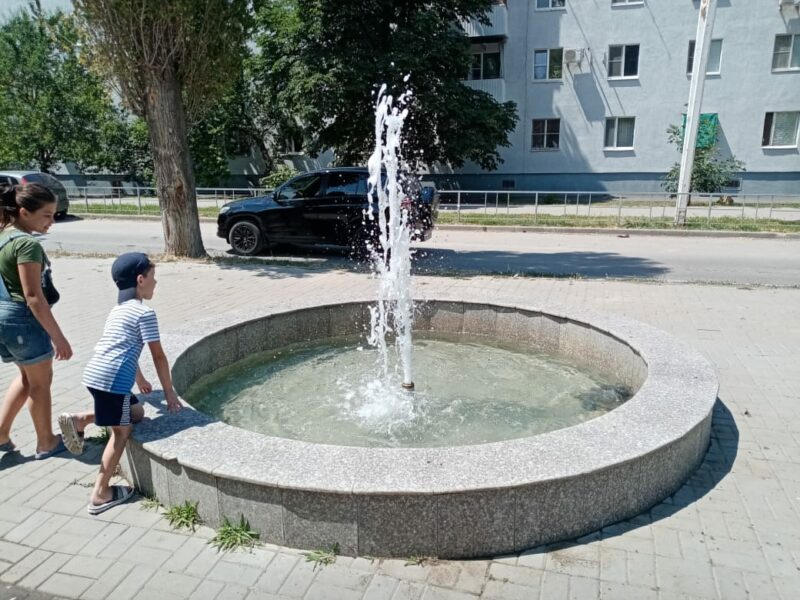 Всего два фонтана работают в Волгодонске в День ВДВ