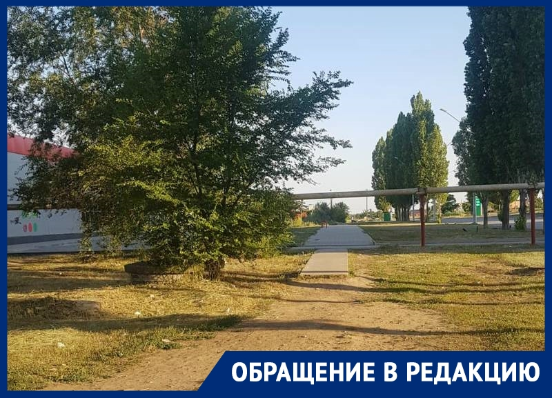 Пешеходная дорожка в квартале В-16 Волгодонска безвозвратно исчезла после работы коммунальщиков