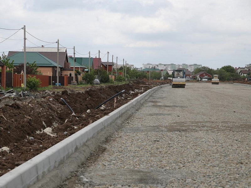 Дорожники освоили пятую часть средств на строительстве проспекта Лазоревого