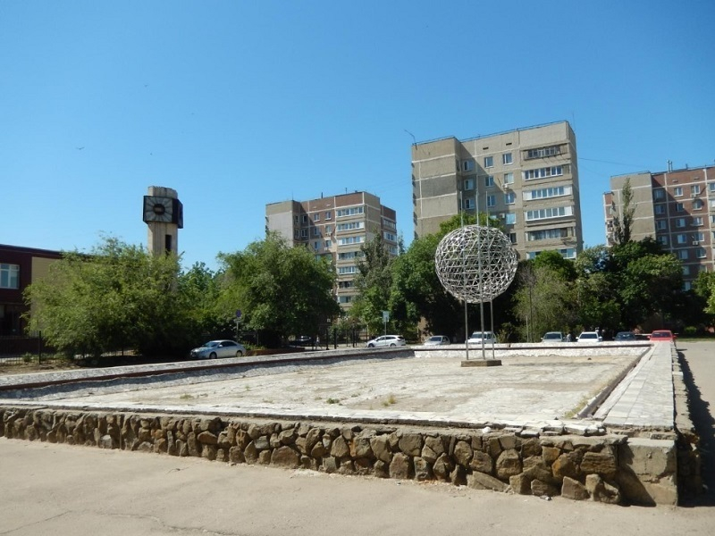 В Волгодонске собираются восстановить заброшенный фонтан у школы №11