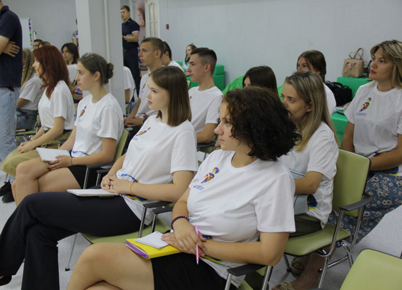 На помощь администрации и Думе: в Волгодонске открылся форум молодых «самоуправленцев»