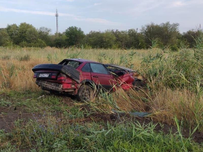 Опрокинулись в кювет: двое мужчин пострадали в аварии на Жуковском шоссе
