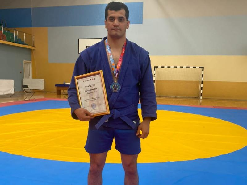 Волгодонец Роял Мамедов стал чемпионом России по самбо