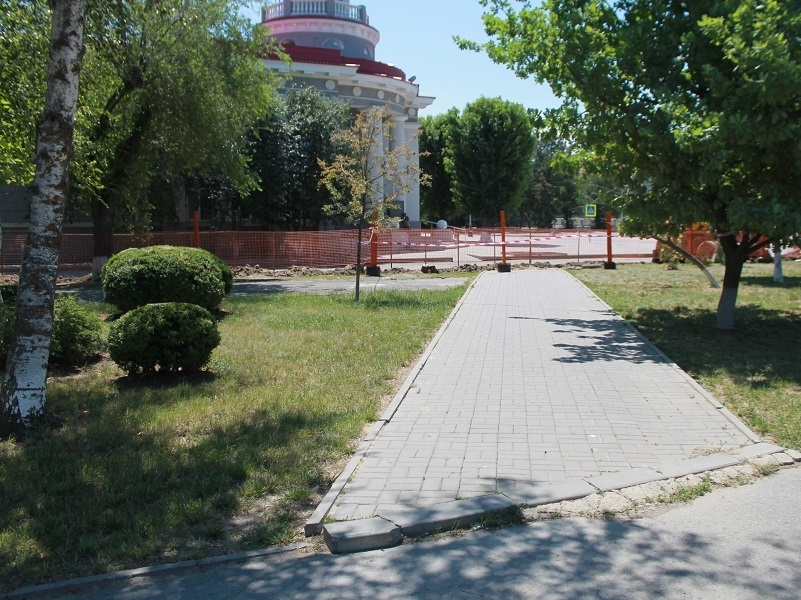 Часть администрации Волгодонска оставили без холодной воды