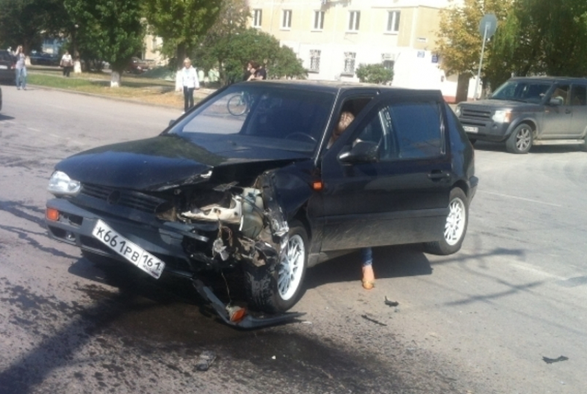 В Волгодонске автоледи стала виновницей серьезного ДТП в центре города