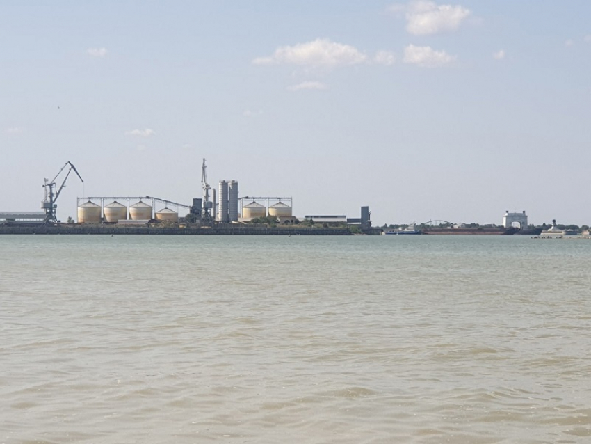 Через порт Волгодонска вывезли на экспорт более 200 тысяч тонн зерна
