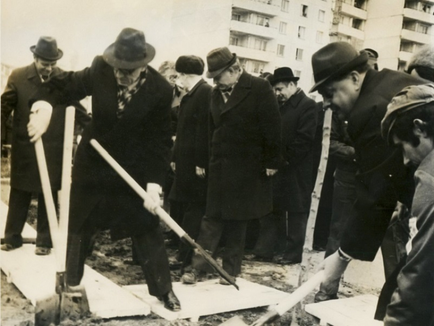 42 года назад немцы заложили парк «Дружба» в Волгодонске 