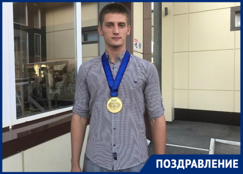 Трехкратный чемпион Мира по рукопашному бою Александр Бобырев отмечает день рождения 