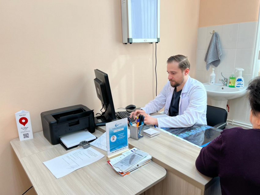 Забудьте о боли и скованности: эксперт по суставам из Петербурга и команда травматологов Волгодонска ждут вас в «ФлебоМед» 