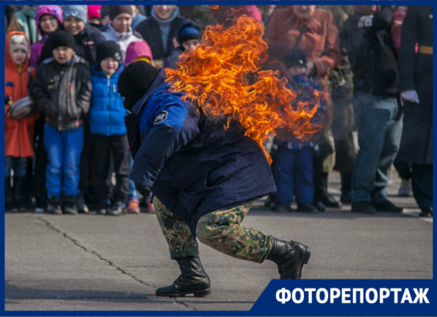 Эффектным выступлением военных отметили День внутренних войск МВД  в Волгодонске 