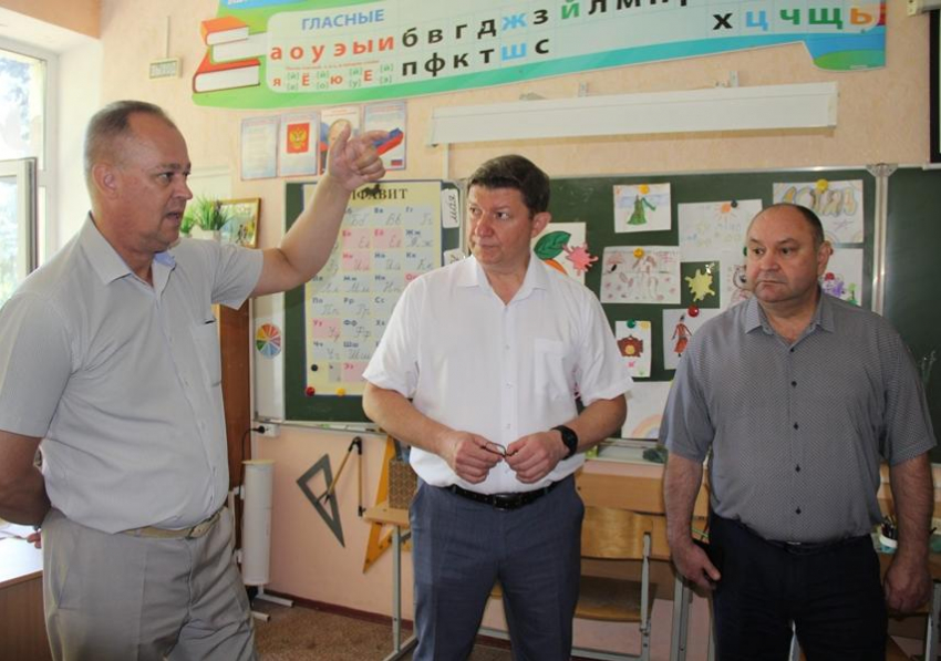 Депутаты Волгодонской Думы лично проверили приходящие лагеря Волгодонска