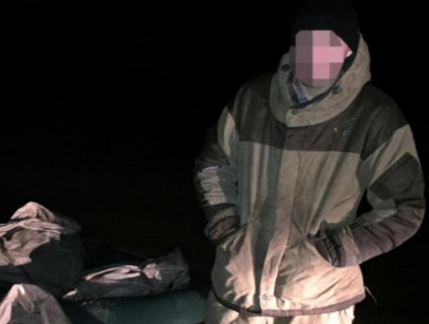 Транспортная полиция Волгодонска поймала двух молодых браконьеров с уловом на 200 тысяч рублей 