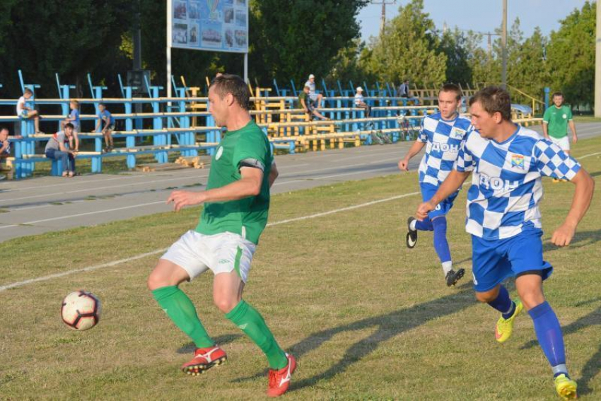 ФК «Волгодонск-2019» закрепил свое лидерство в матче с командой из Семикаракорска 